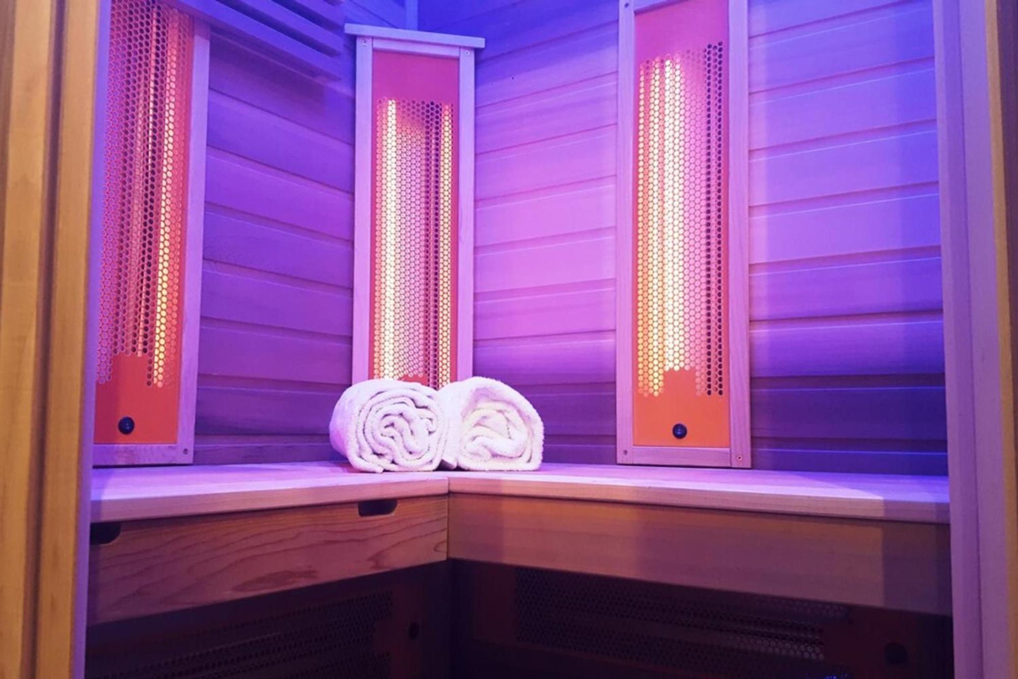 L'Eau Vive - sauna et jacuzzi en centre piéton Annecy Exterior foto